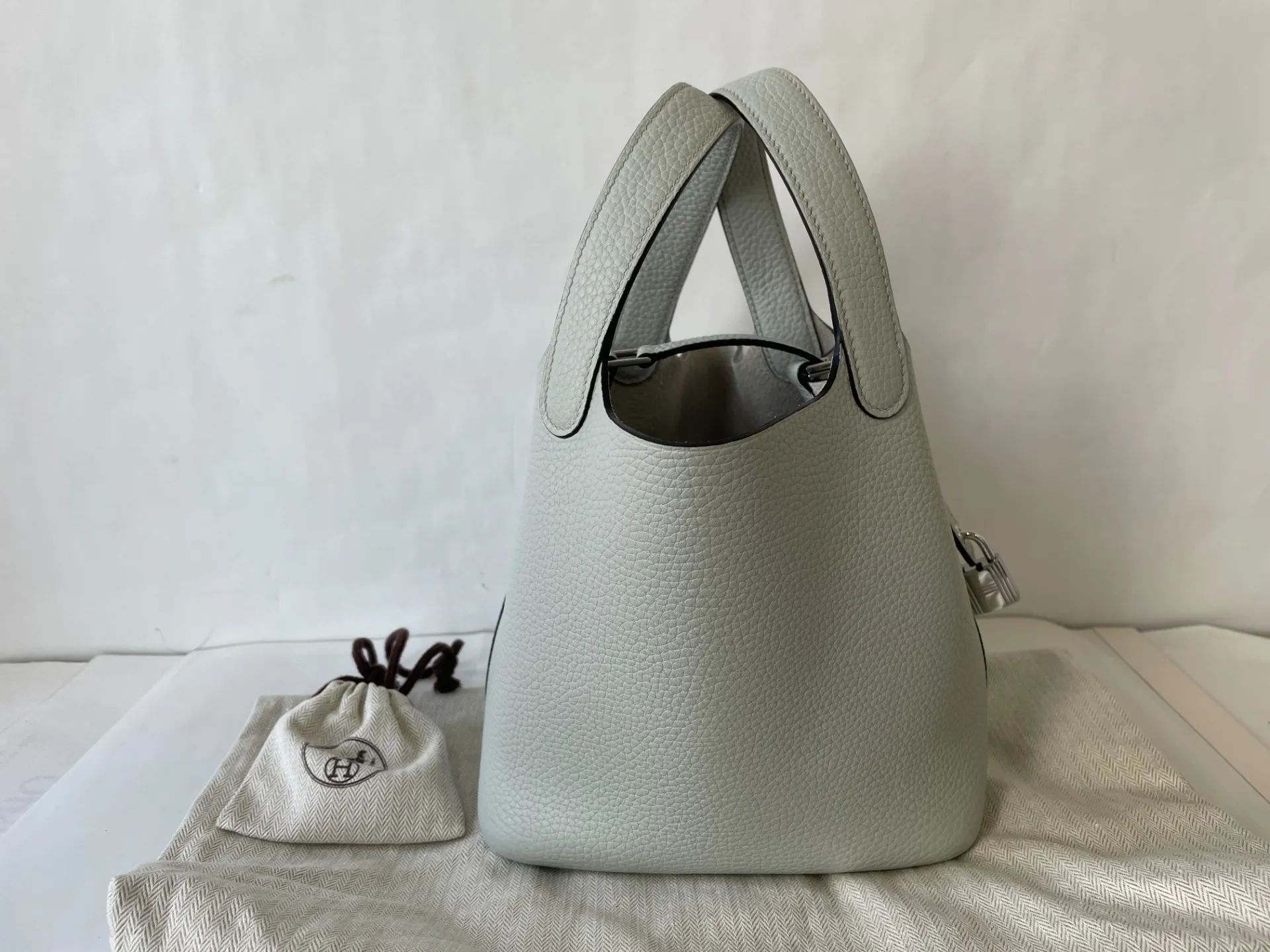 この度【エルメス ピコタンロック18／PM】をお買取りさせていただきました✨